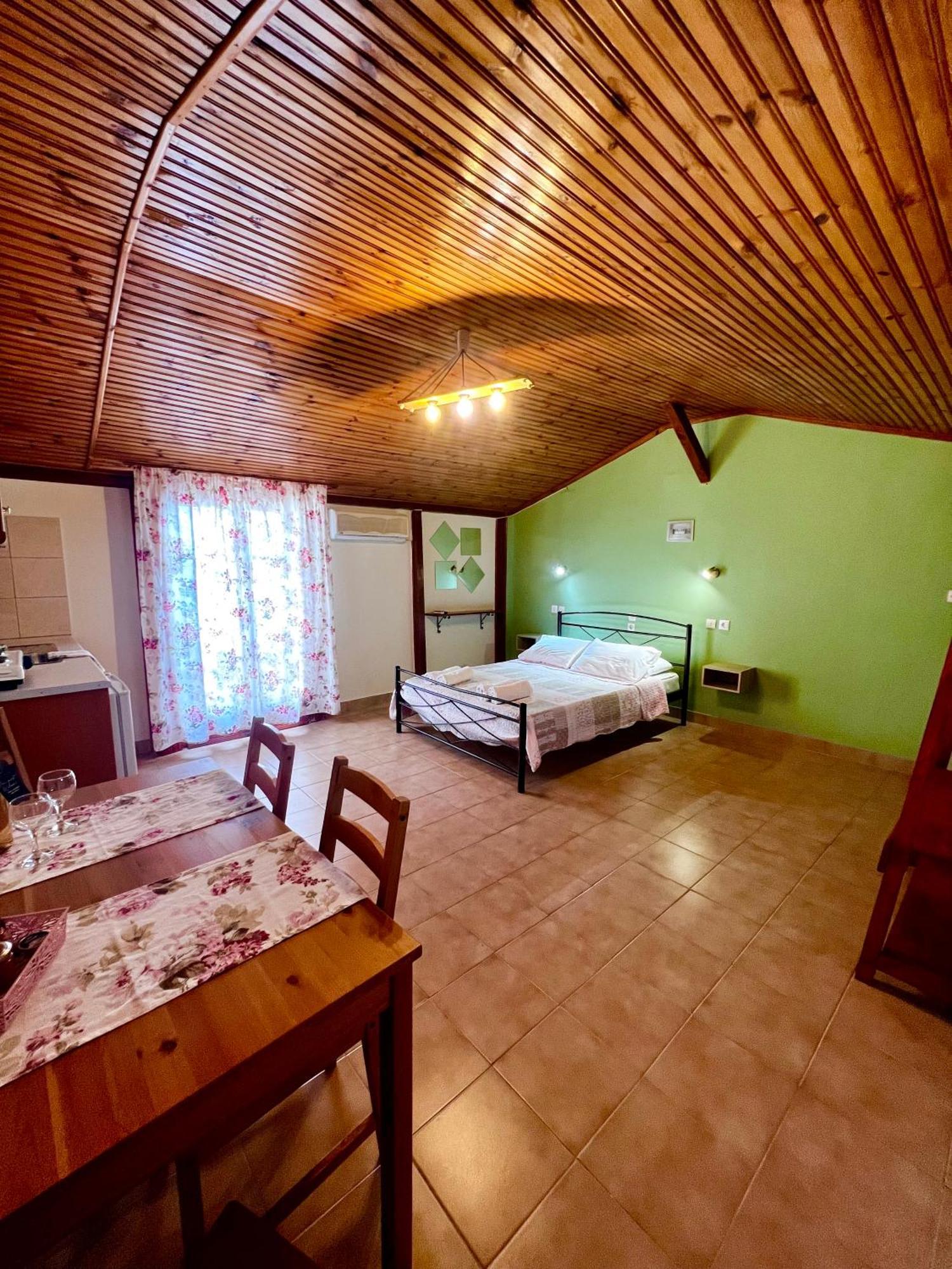 Ocean Front Studios 77 ลูร์ดฮาตา ภายนอก รูปภาพ